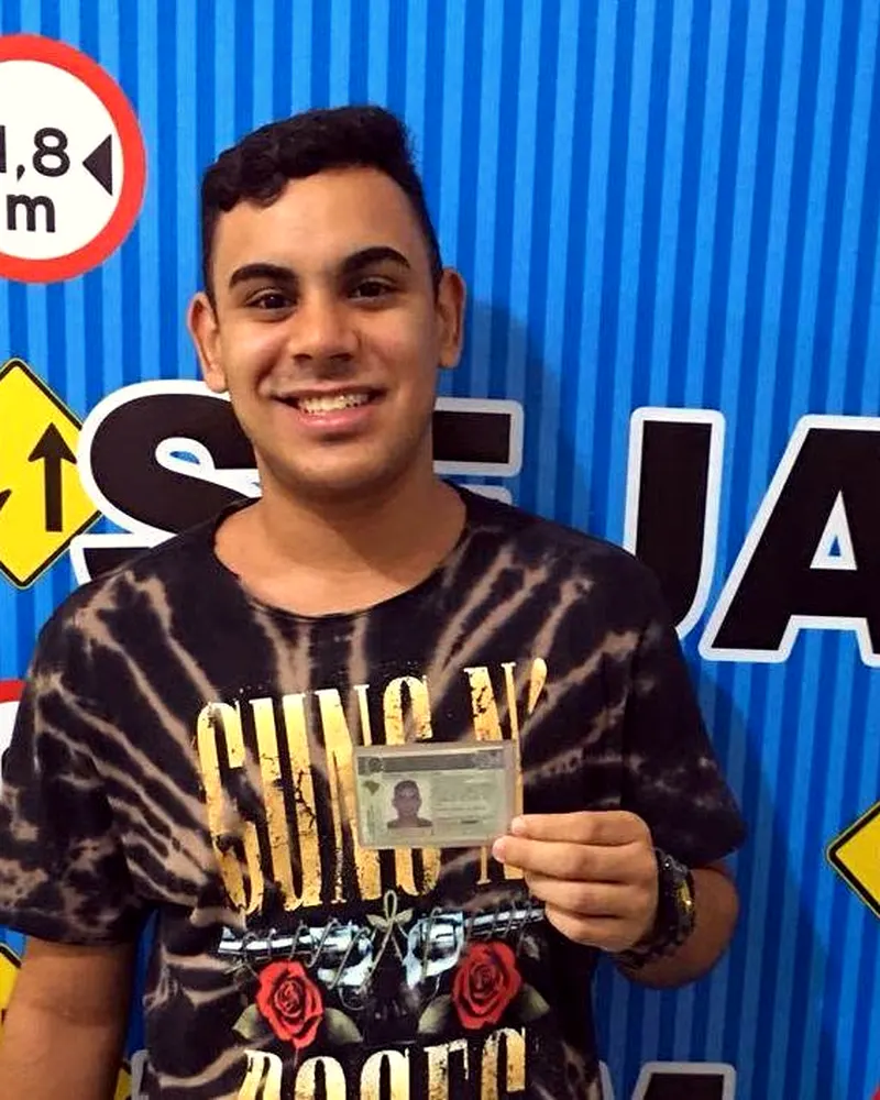 Aluno da Caminho Certo — cnh na mão