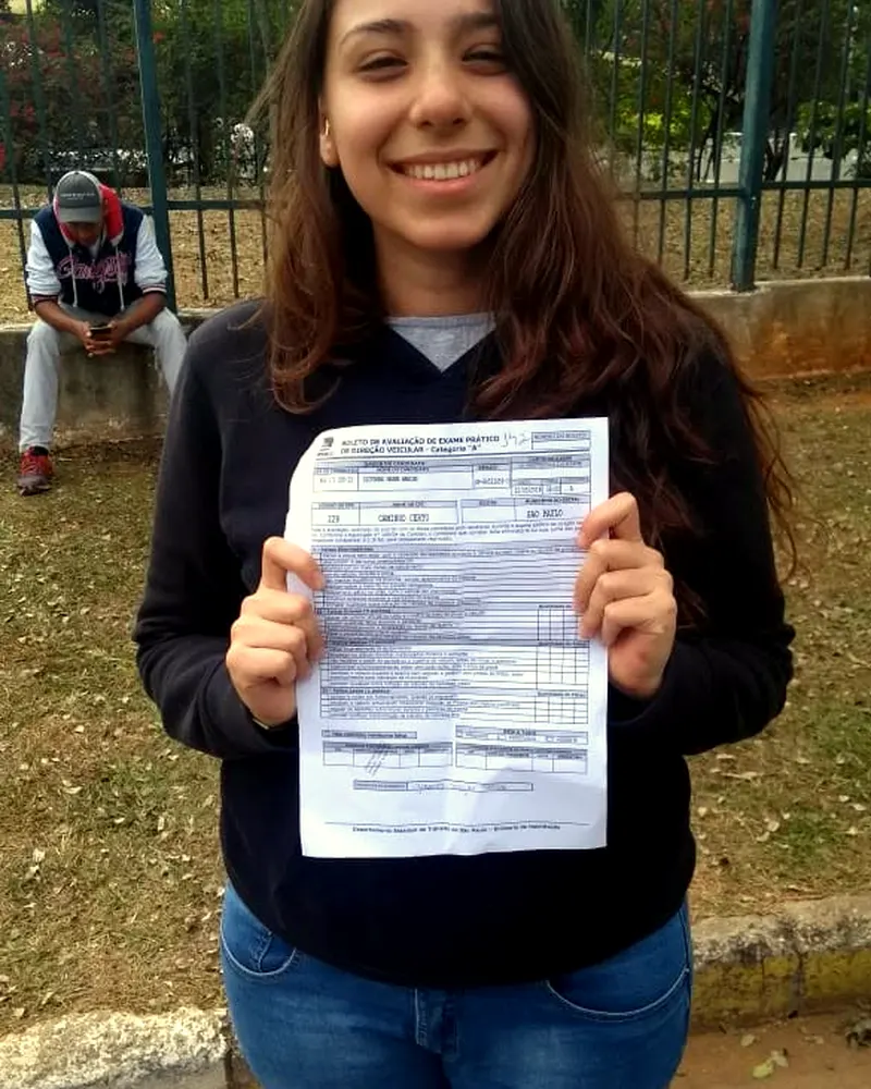 Alunoa da Caminho Certo — aprovada no detran