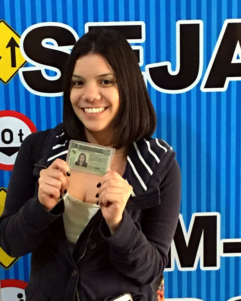 Alunoa da Caminho Certo — cnh na mão