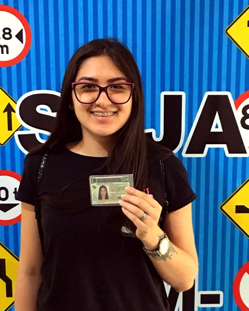 Alunoa da Caminho Certo — cnh na mão
